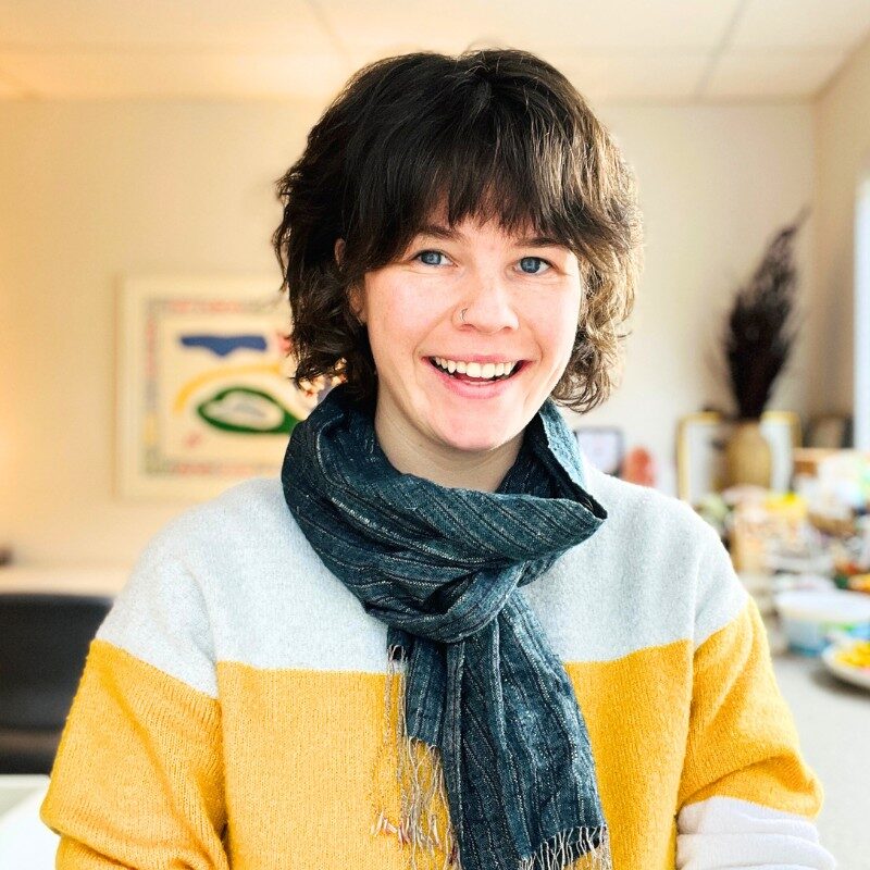 Jillian PHOTOS 800 X 800 (800 x 800 px)